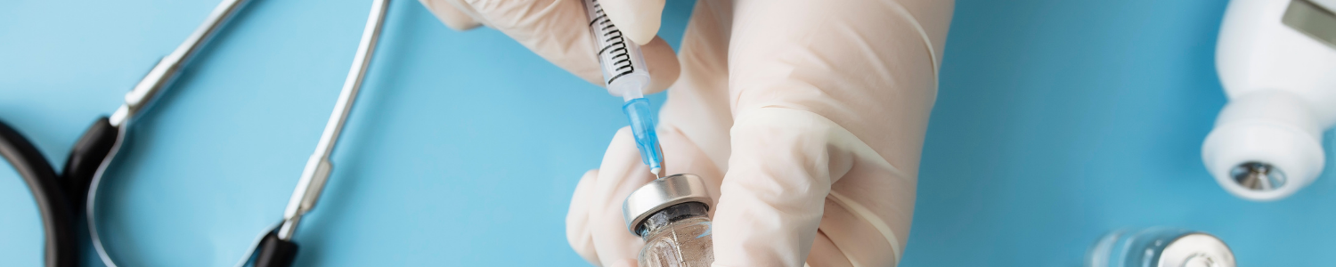 PUC Minas Poços de Caldas doa freezer e termômetros à Secretaria Municipal de Saúde